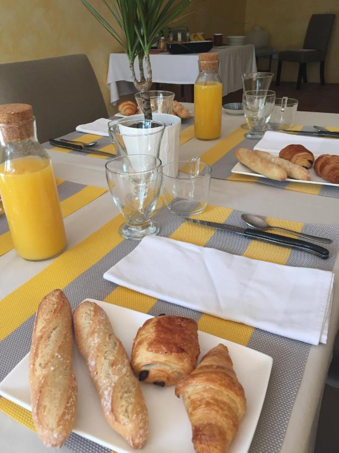 La Petite Sardine Bed and Breakfast Lirac Exterior foto